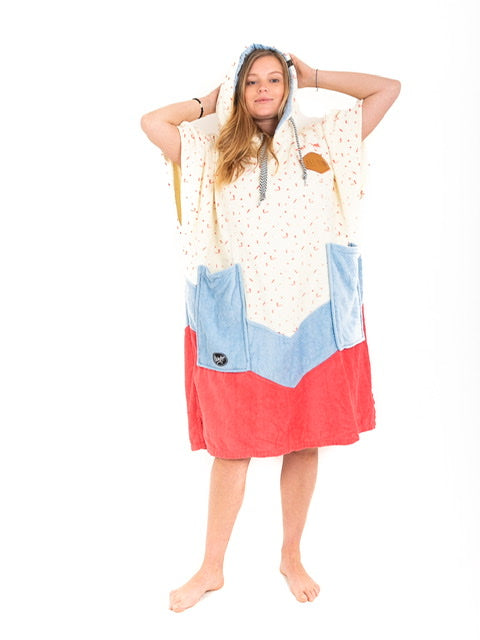 V PONCHO BUMPY WOMAN