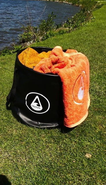 WATERPROOF FOLDING BUCKET